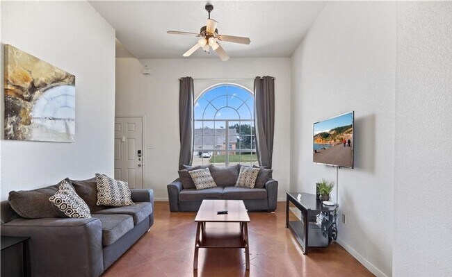 Photo - 3807 Littleleaf Ct Apartment Unit A