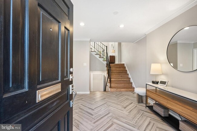 Photo - 2729 Unicorn Ln NW