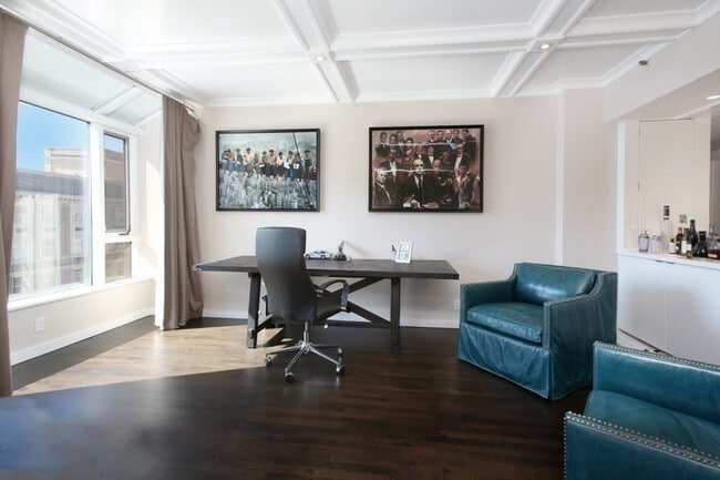 Photo - 220 Boylston St Unidad 1612/1624