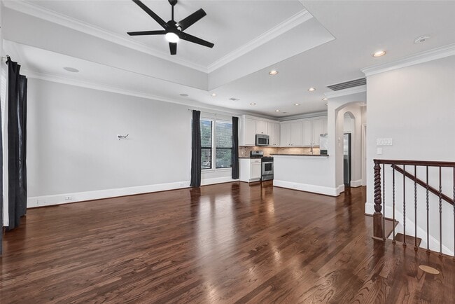 Photo - 1320 Studer St