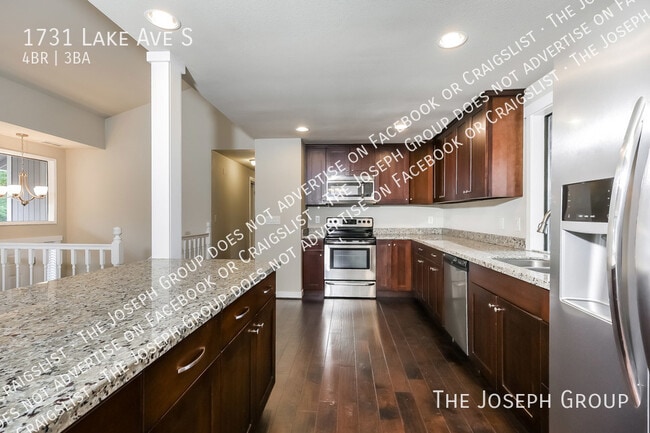 Photo - 1731 Lake Ave S