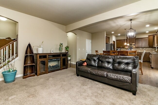 Photo - Beautiful Home in Highly Sought After Yelm...