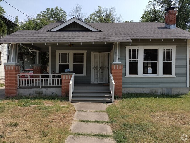 Building Photo - 826 W Lynwood Ave Rental