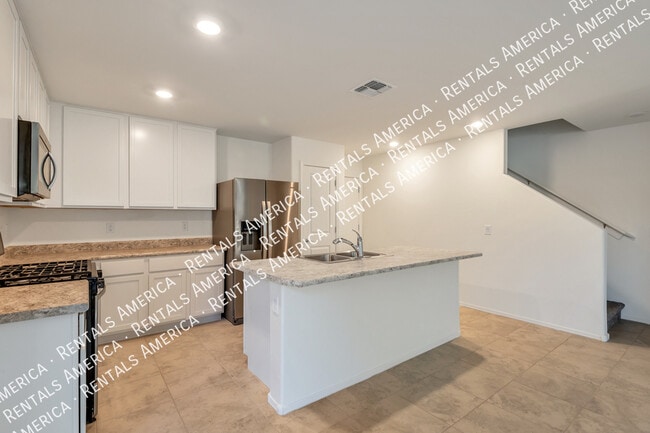 Photo - 1071 E Descent St