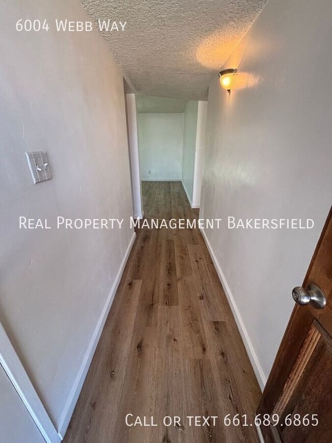 Photo - 6004 Webb Way