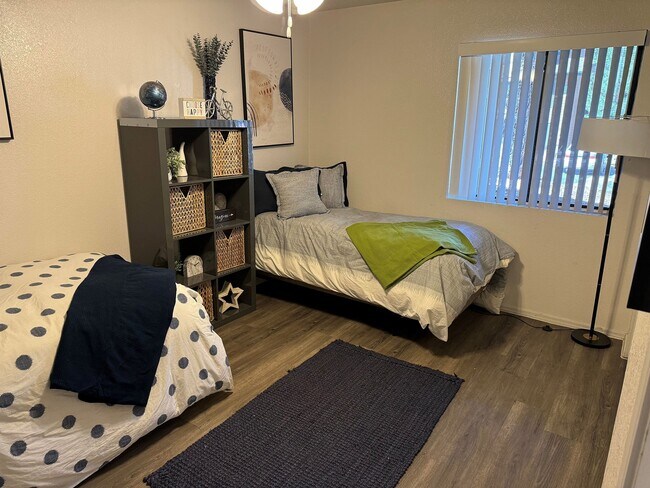 Photo - University West