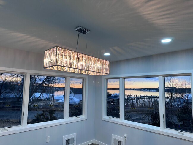 Photo - 595 Kingfisher Cir