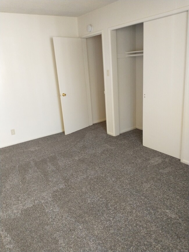 4th bedroom - 1855 W Malvern Ave Unit condo