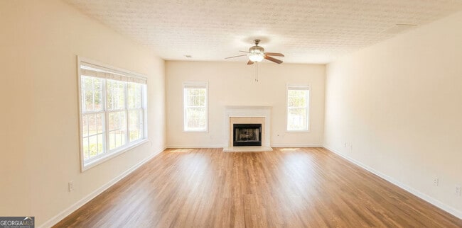 Photo - 838 Pond View Ct