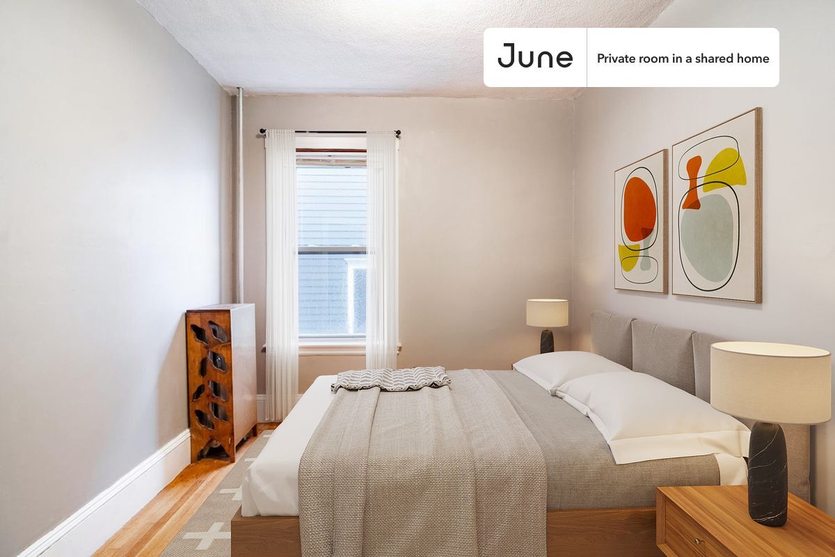 Private bedroom in 5 bed/1 bath Home - Private bedroom in 5 bed/1 bath Home