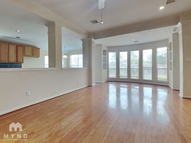 Photo - 3009 Fallbrook Ct