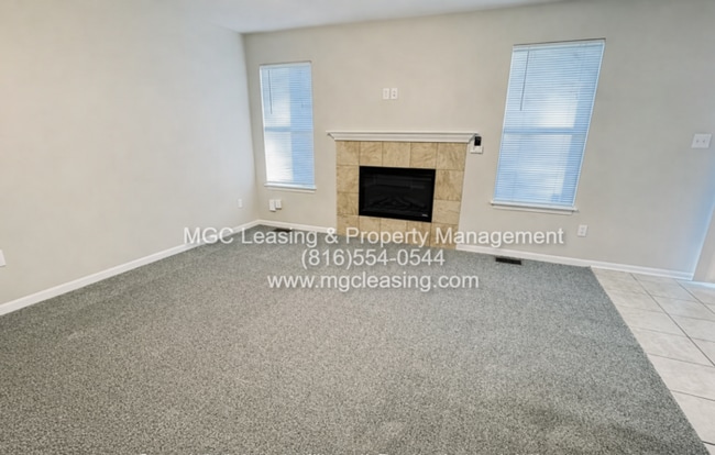 Photo - Baltimore Townhomes: 3 Bedroom Townhome with 2-Car Garage - North of the River in KCMO