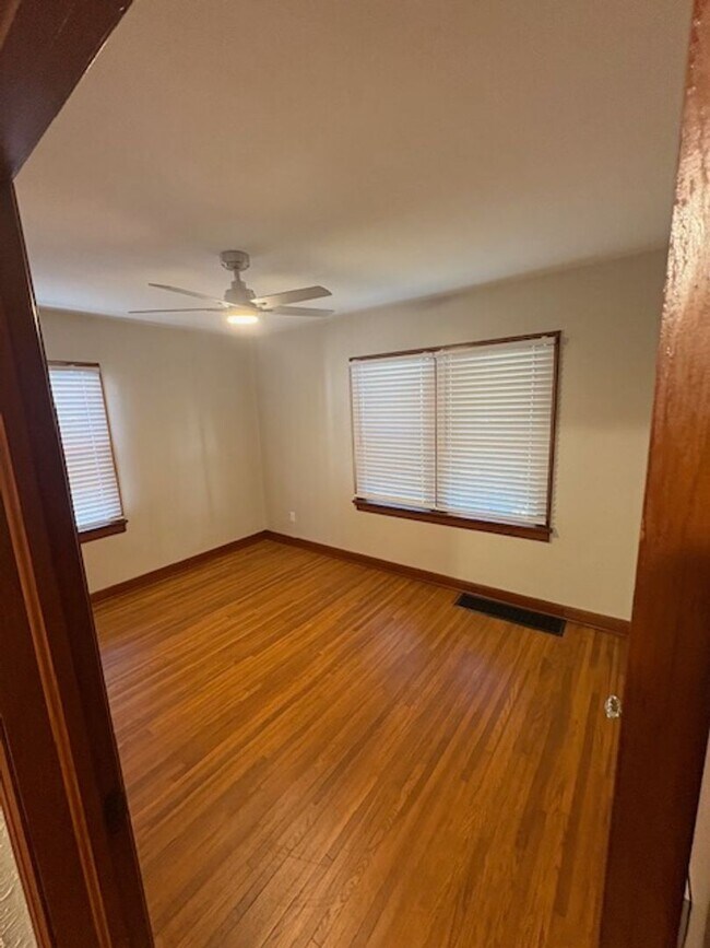 Photo - COMPLETE Remodel 2 Bedroom / 1 Bath House