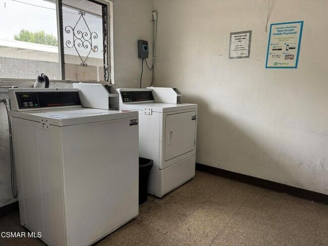 Photo - 13507 Victory Blvd