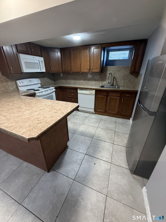 Photo - 42 Cottage St Unit Lower Level