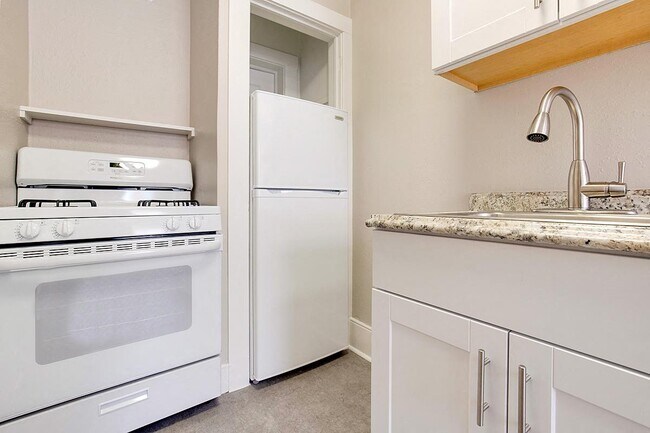 Photo - 960 Pearl St