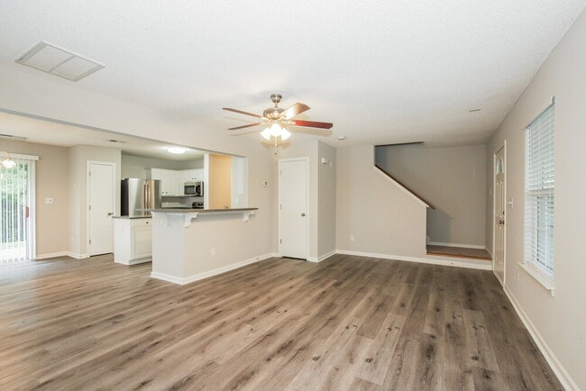 Photo - 10632 Greatford Ct