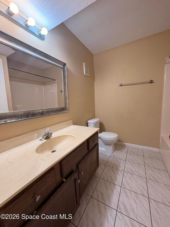 Photo - 2101 Forest Knoll Dr NE Unit 208