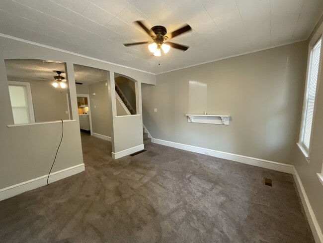 Photo - 254 E Louther St