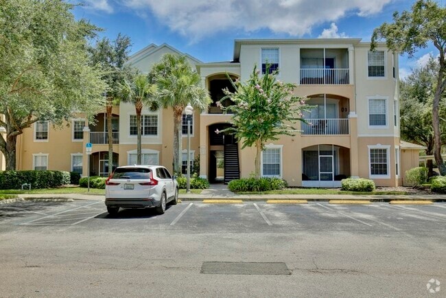 Building Photo - Spacious 2/2 Condo in Gated Orlando Commun...