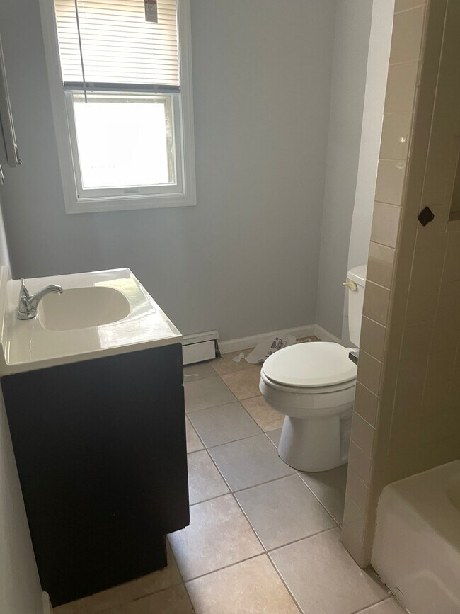 Photo - 7 Story Ct Unit 3