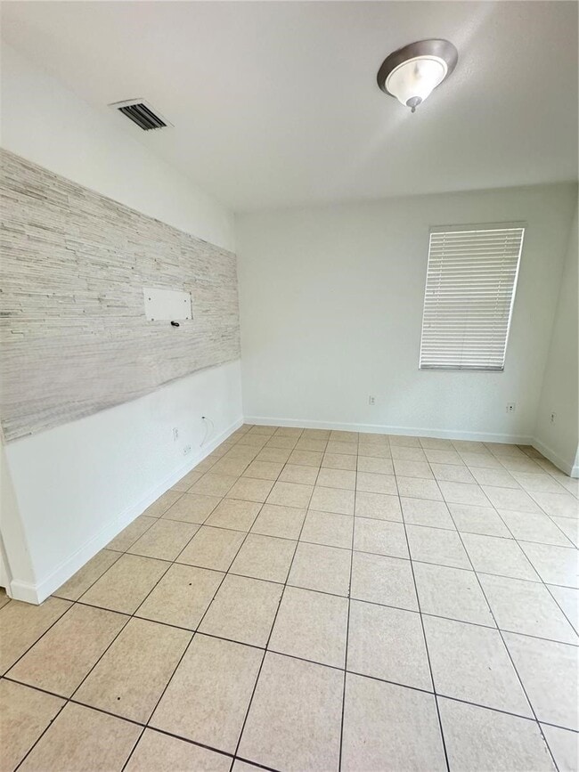 Photo - 8663 NW 112th Pl