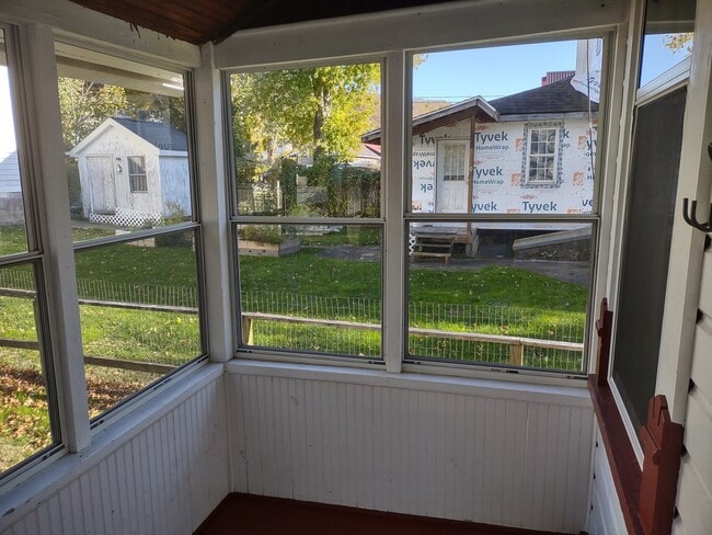 Photo - 416 N McKean St