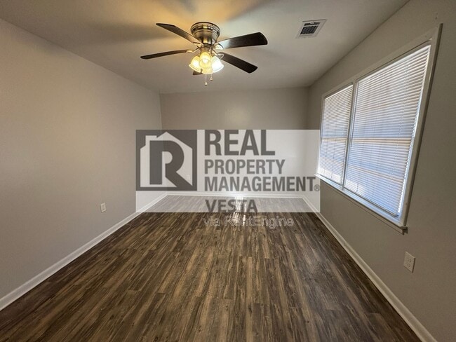 Photo - 406 Russell Pkwy Unit 5