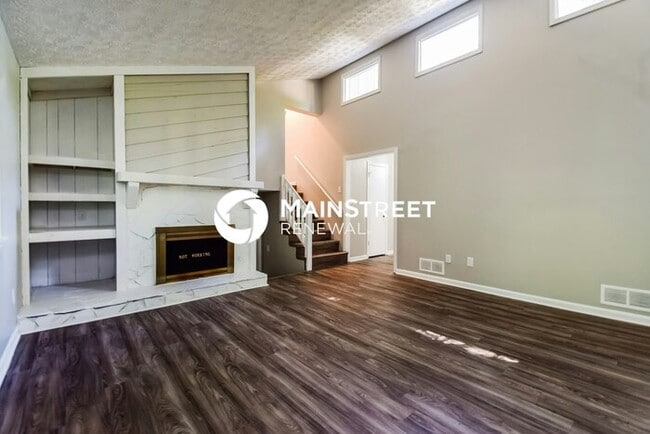 3 Bedroom Pet-Friendly Home in Rex, GA with Main Street Renewal