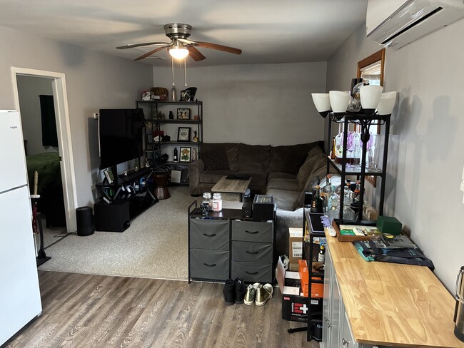 Photo - 14 Winside Ln Unit Apartment