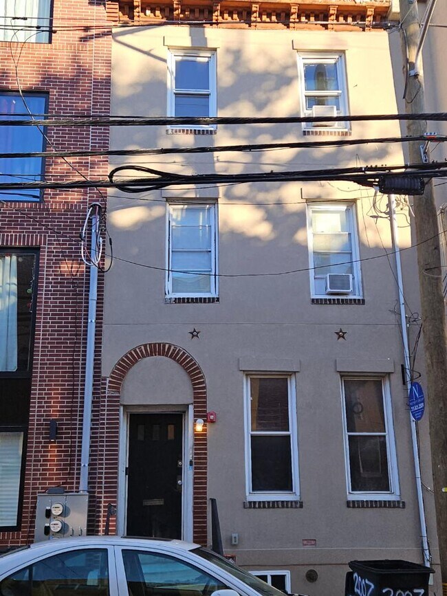 Photo - 2007 N 17th St