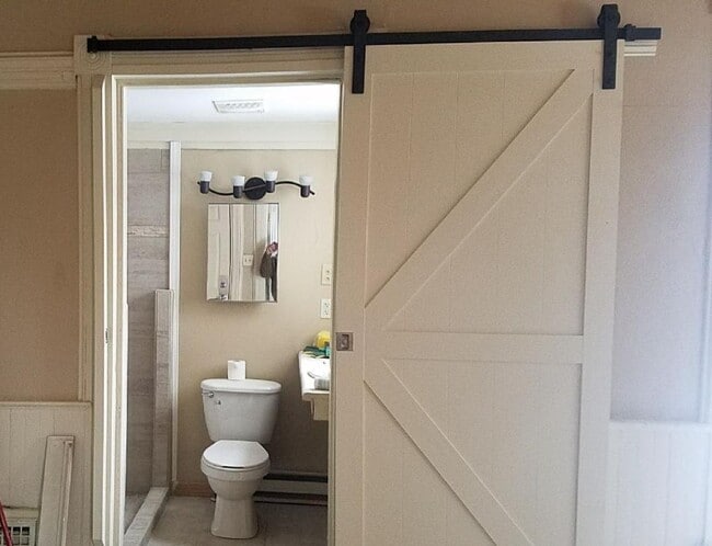 Photo - 525 High Ave