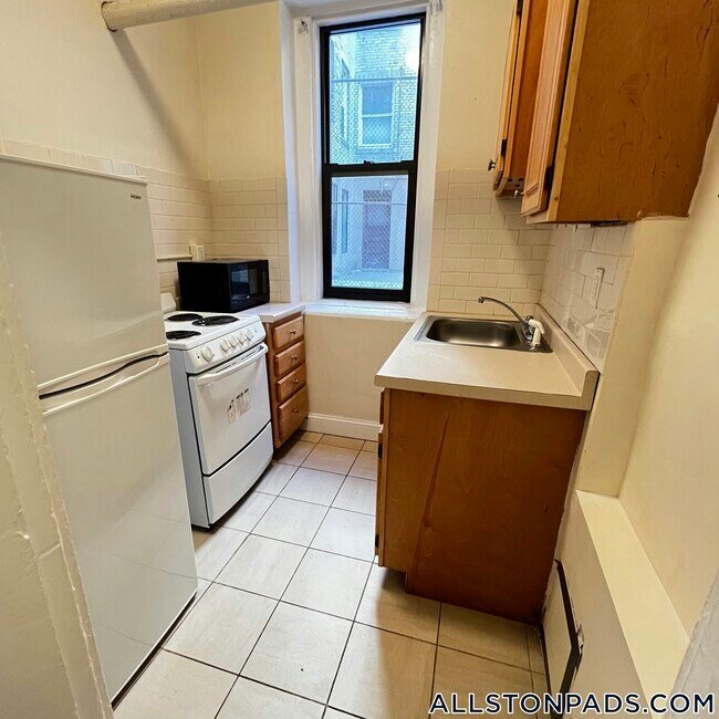 Photo - 1144 Commonwealth Ave Unidad 0C