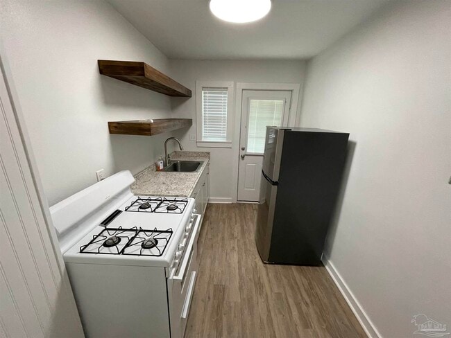 Photo - 104 Ellis Dr