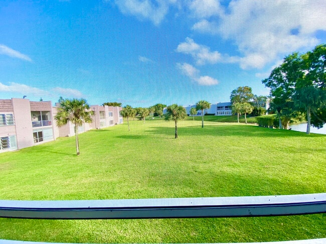 Photo - 2828 Casita Way Unit 202