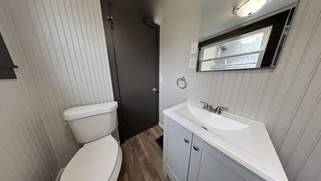 Photo - 606 Randolph St Unit Lower