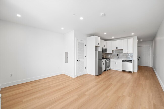 Photo - 337 Johnston Ave Unidad 307