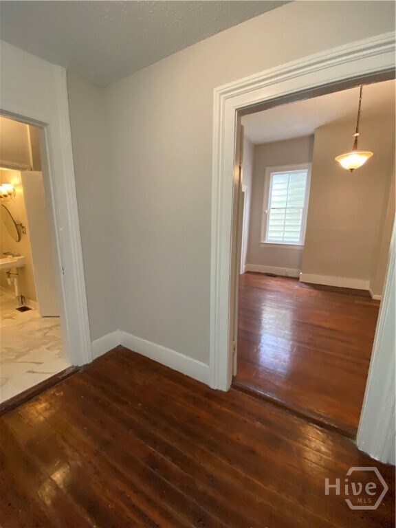 Photo - 723 E Henry St Unit B Upper