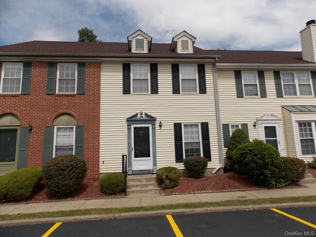 Photo - 38 Matthews Ln
