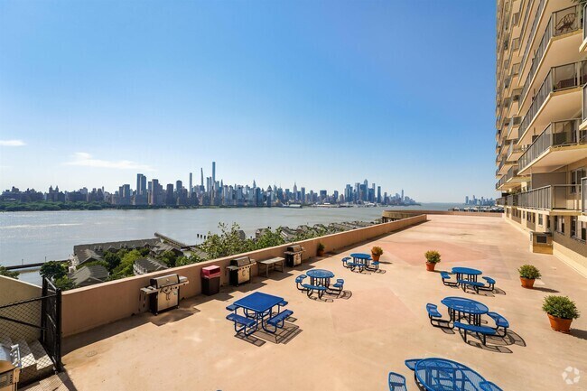 Building Photo - 6600 JFK Blvd E Rental