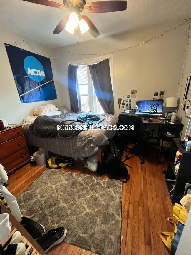 Photo - 731 Parker St Unidad 3