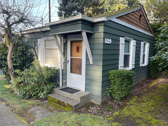 1bd/1ba Seattle Home - 1bd/1ba Seattle Home