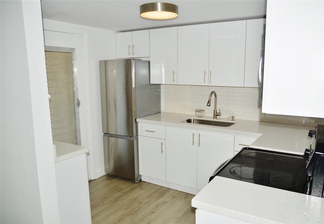 Photo - 4770 NW 10th Ct Unit 312