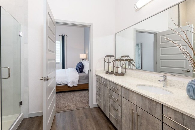 Oak Street Station apartments — community photo