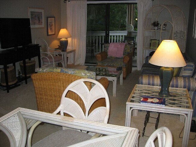 Photo - Colonnade Shipyard Unit 137