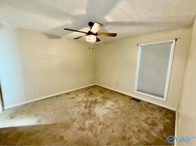 Photo - 412 Pearl St SW