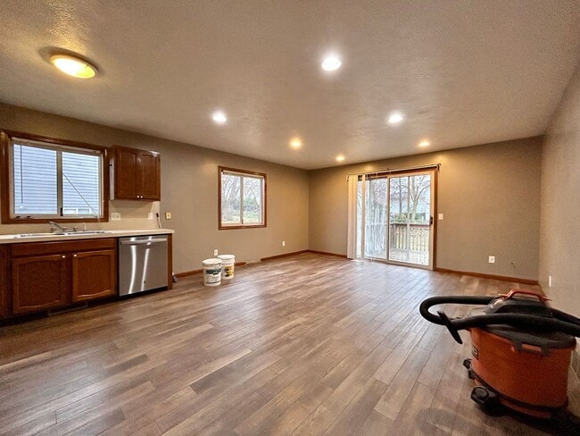 Photo - Four Bedroom Duplex in Kentwood