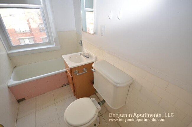 Photo - 25 Walbridge St Unit 6