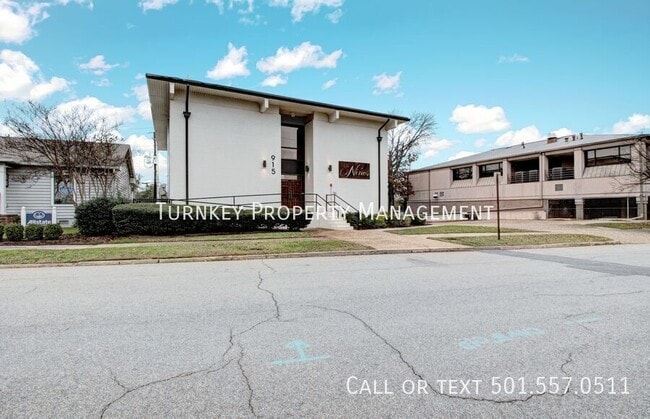 Building Photo - 915 North Street Unit 3