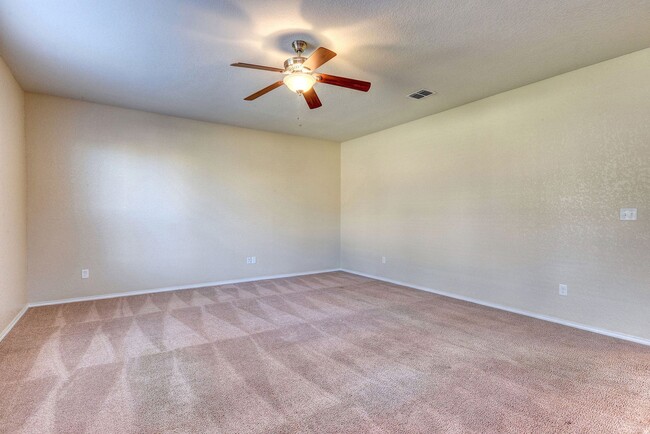 Photo - 4 Bedroom/3 Bath Ridge of Silverado Hills Subdivision